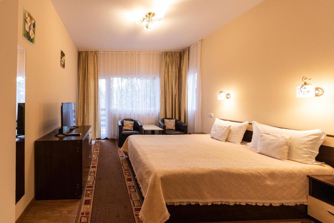 Pension Master Sinaia Exterior foto